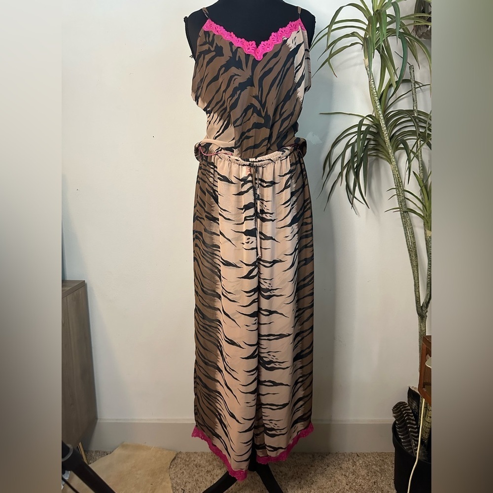 Josie intimate semi sheer, chiffon, pink lace trim zebra Cami pants set large